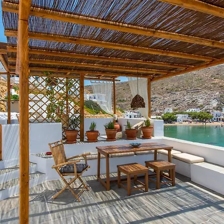 Psarona Hospitality